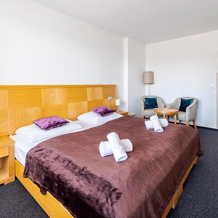 Private Luxury Apartments Frymburk Phòng bức ảnh